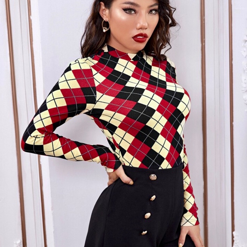 🎈$5 - Argyle Long Sleeve Top 🎈